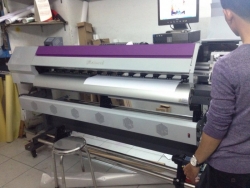 Tư vấn mua máy in quảng cáo khổ lớn chất lượng, giao hàng nhanh chóng