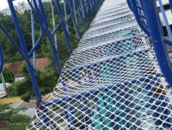 Lưới an toàn lưới thể thao - Quảng cáo VIP MuaBanNhanh chuyên các loại lưới bóng đá nhựa, dây thừng, lưới che nắng